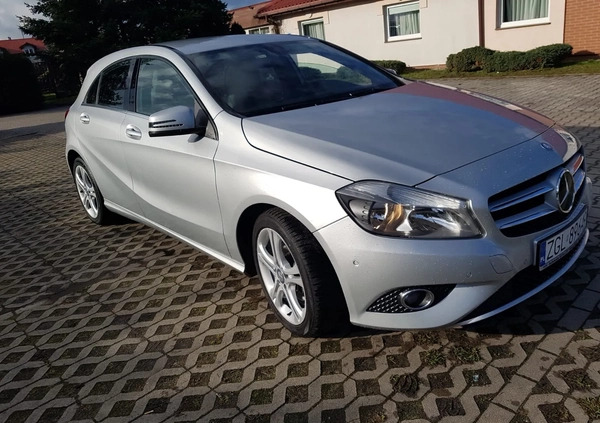 Mercedes-Benz Klasa A cena 42900 przebieg: 190000, rok produkcji 2013 z Goleniów małe 232